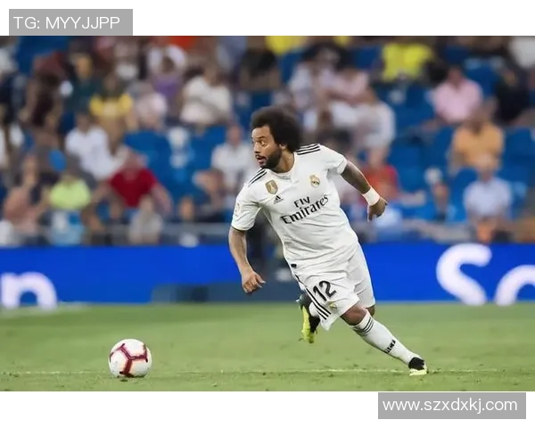 足球球星穿街走巷引爆街头潮流时尚瞬间成焦点 足球球星穿街走巷引爆街头潮流时尚瞬间成焦点