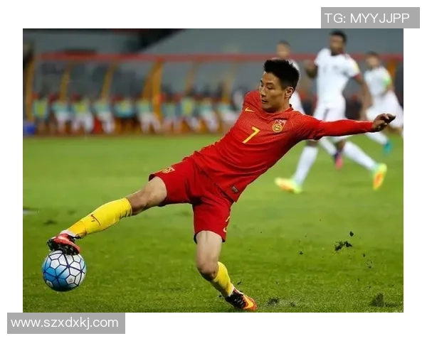 足球球星饮用养乐多保持活力成秘笈 助力赛场表现与健康双赢 足球球星饮用养乐多保持活力成秘笈 助力赛场表现与健康双赢